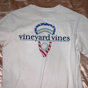 Vineyard vines t-shirt
